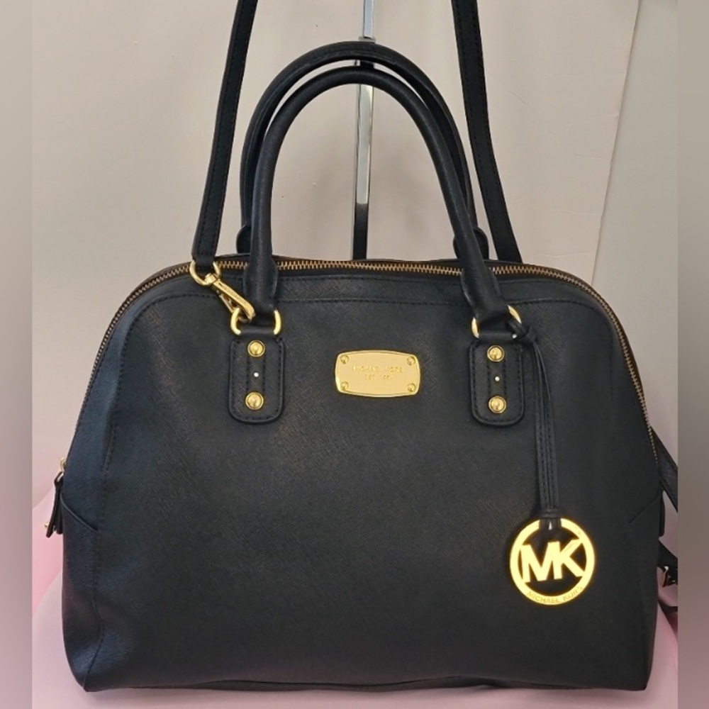 ❤️EUC Micheal kors SAFFIANO LEATHER  Hand/ Crossbody BAG